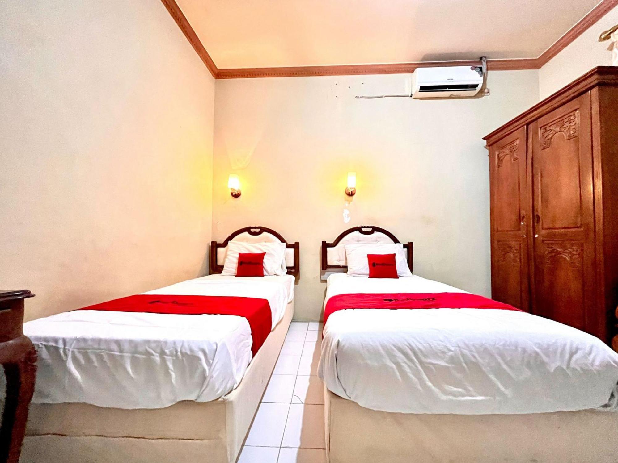Reddoorz At Hotel Madani Syariah Lempuyangan Yogyakarta Eksteriør bilde