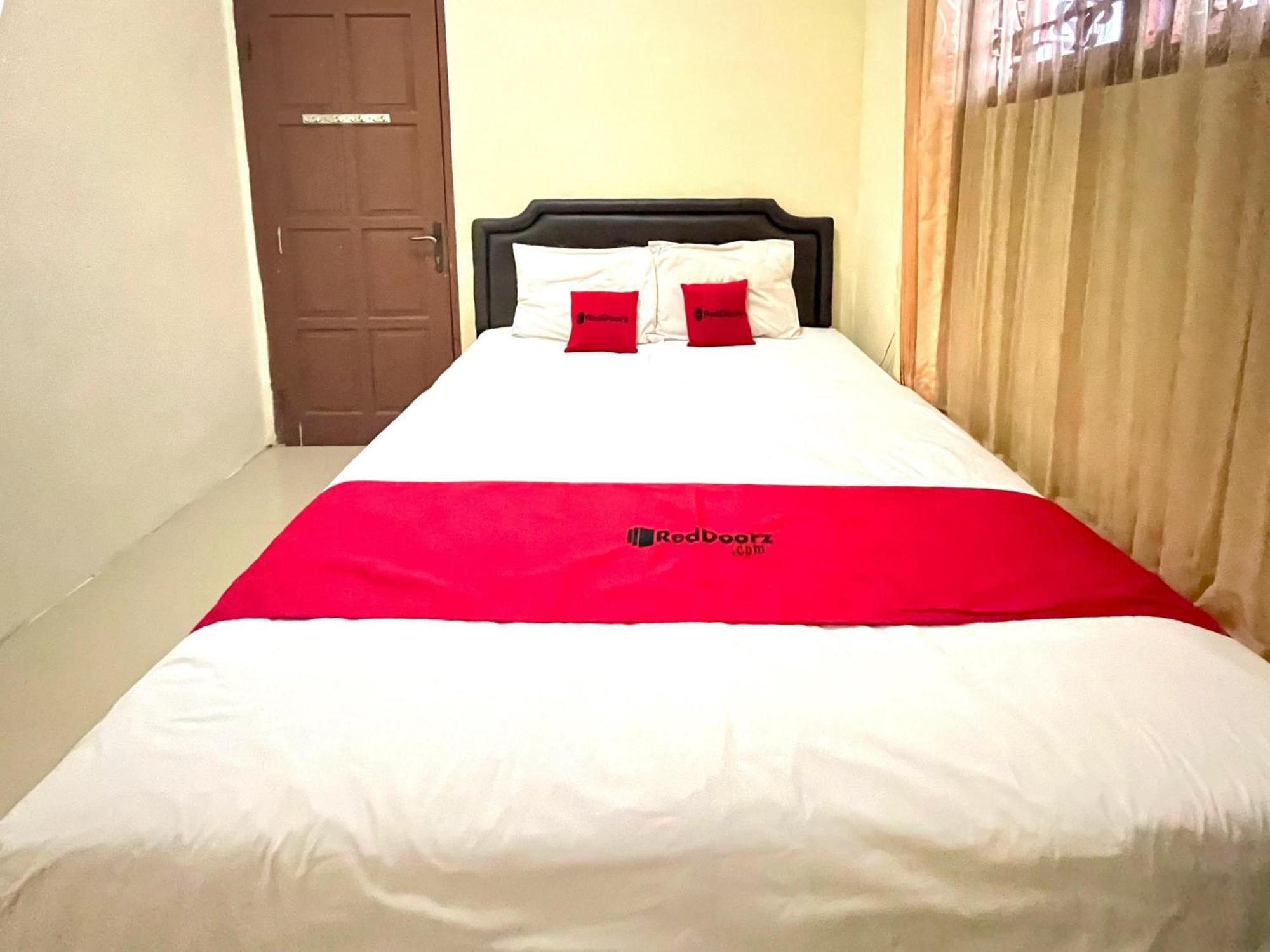 Reddoorz At Hotel Madani Syariah Lempuyangan Yogyakarta Eksteriør bilde