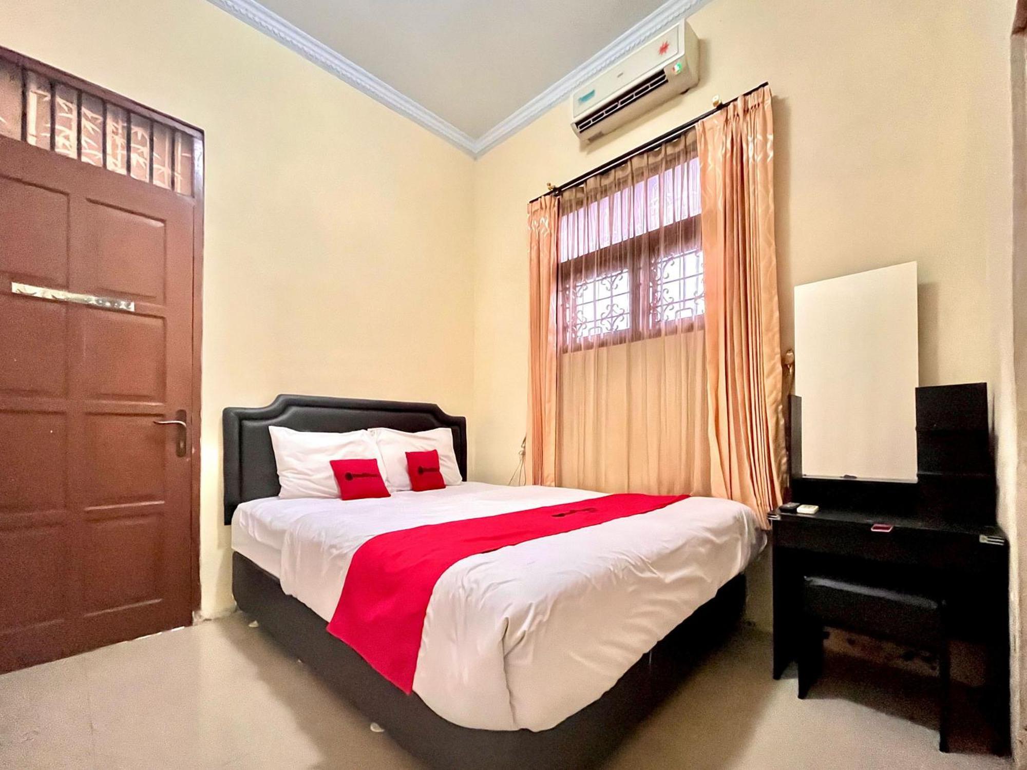 Reddoorz At Hotel Madani Syariah Lempuyangan Yogyakarta Eksteriør bilde