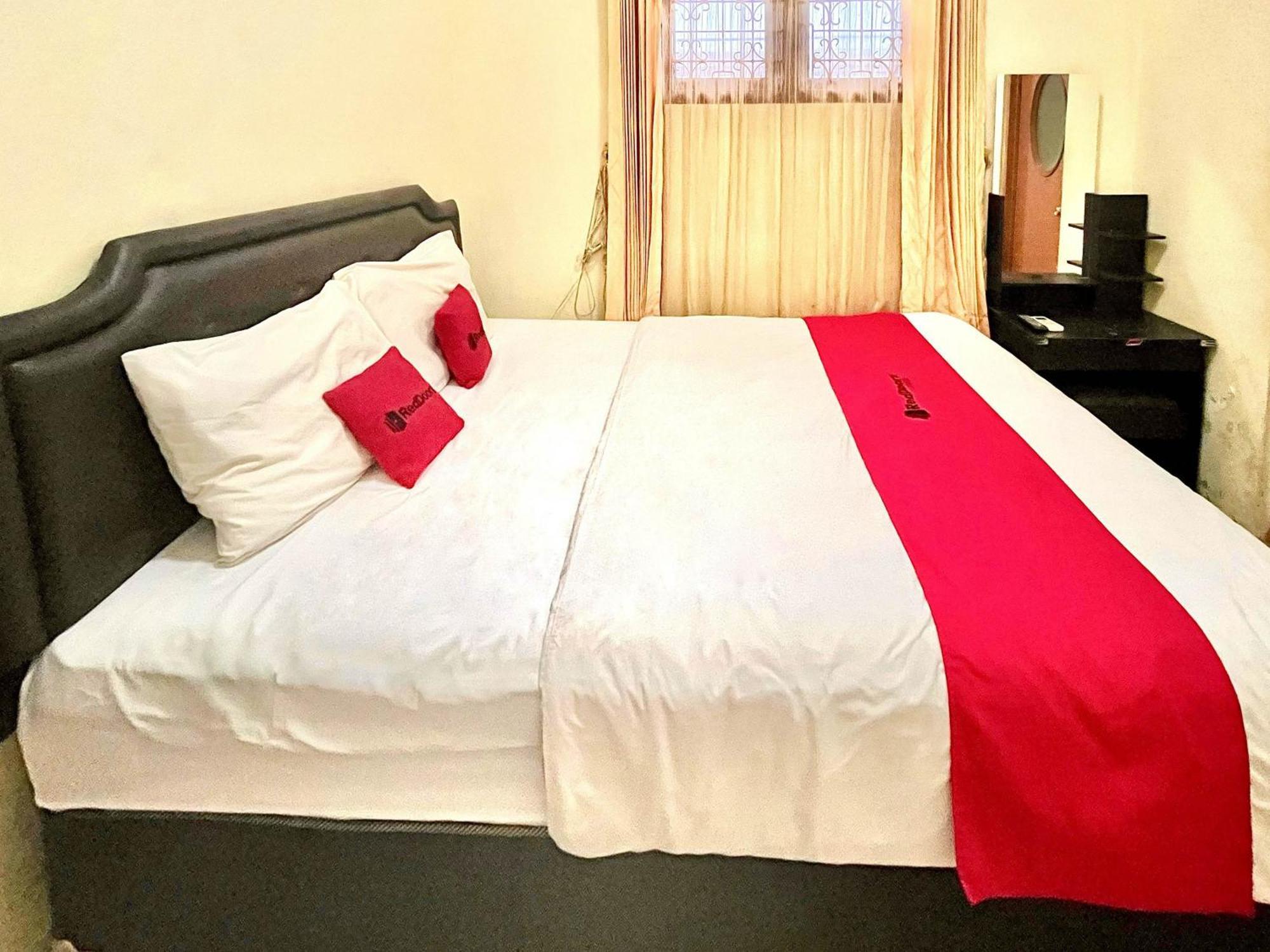 Reddoorz At Hotel Madani Syariah Lempuyangan Yogyakarta Eksteriør bilde