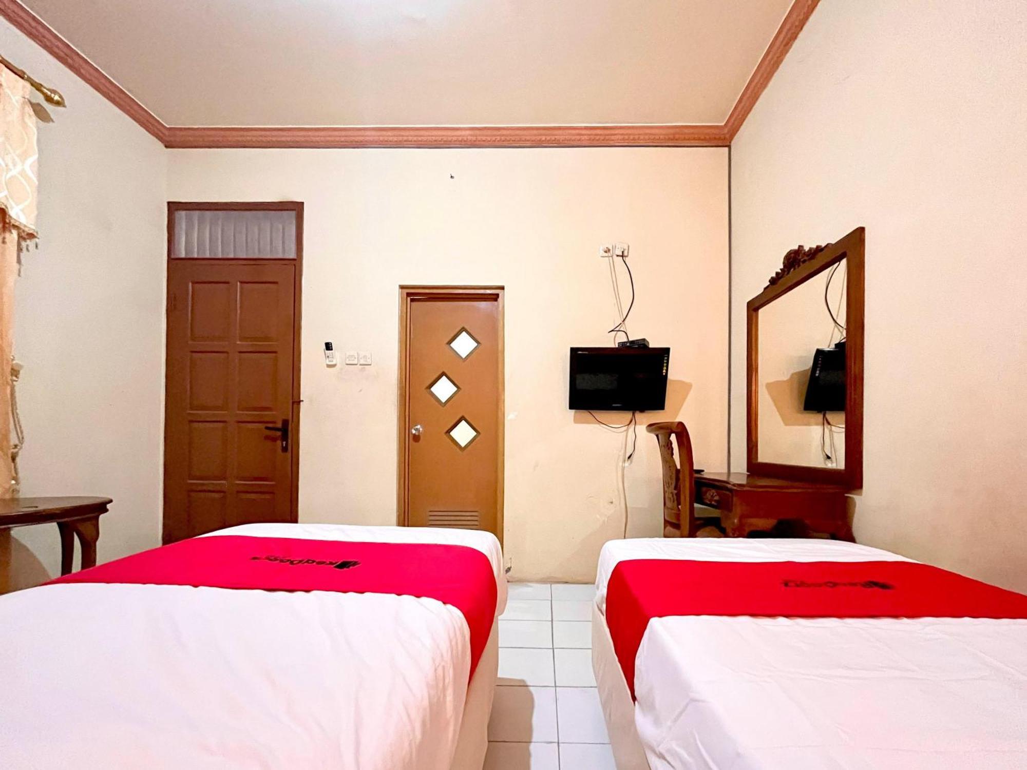 Reddoorz At Hotel Madani Syariah Lempuyangan Yogyakarta Eksteriør bilde