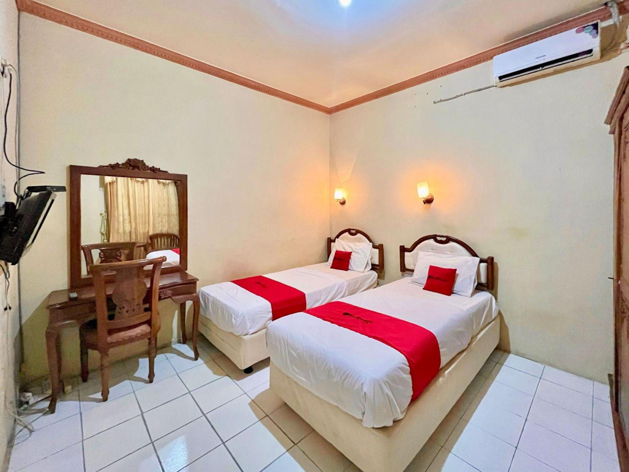Reddoorz At Hotel Madani Syariah Lempuyangan Yogyakarta Eksteriør bilde