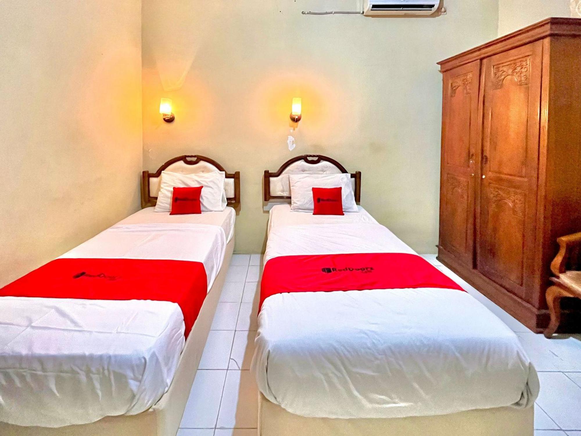 Reddoorz At Hotel Madani Syariah Lempuyangan Yogyakarta Eksteriør bilde