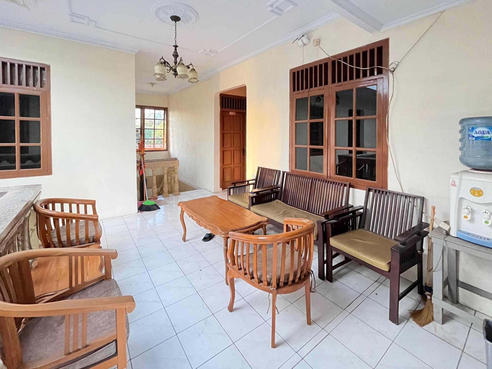 Reddoorz At Hotel Madani Syariah Lempuyangan Yogyakarta Eksteriør bilde